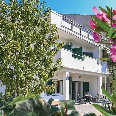 Stunning In Kastel Stari